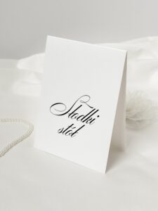 Karta „Słodki stół” składana na białym papierze fakturowanym