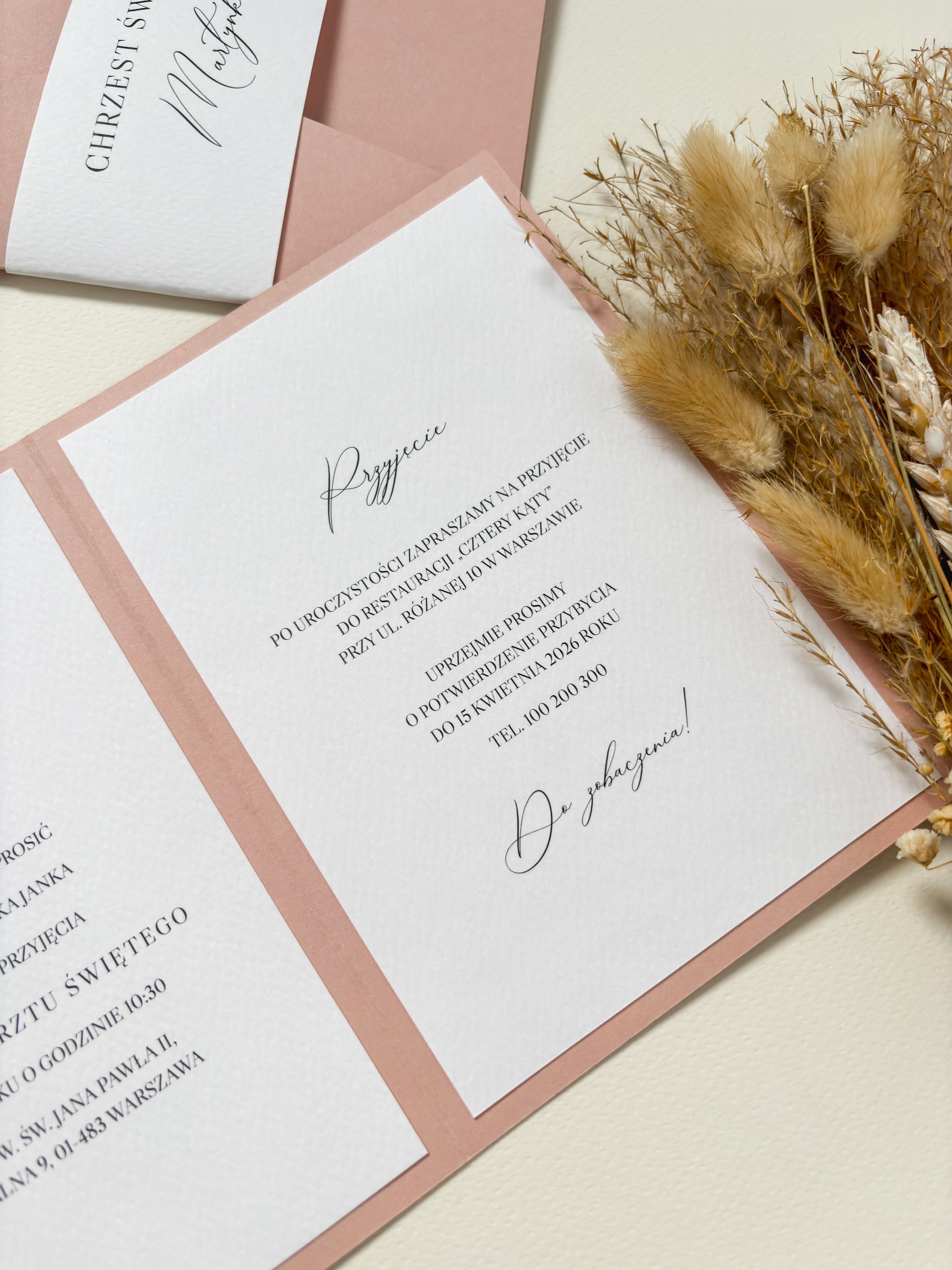 Eleganckie zaproszenie na chrzest w odcieniach pudrowego różu