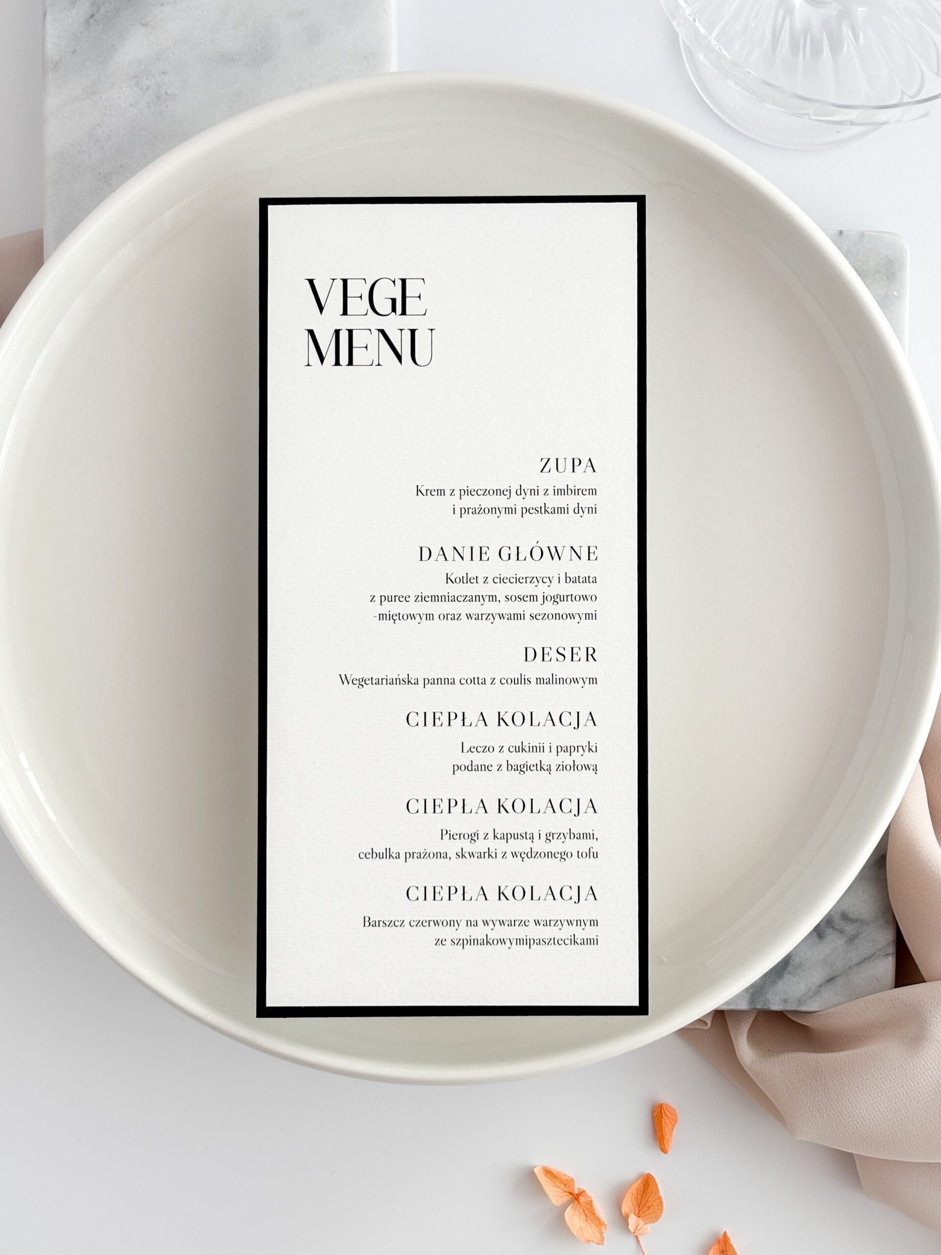 vege menu weselne w czarno-białej wersji