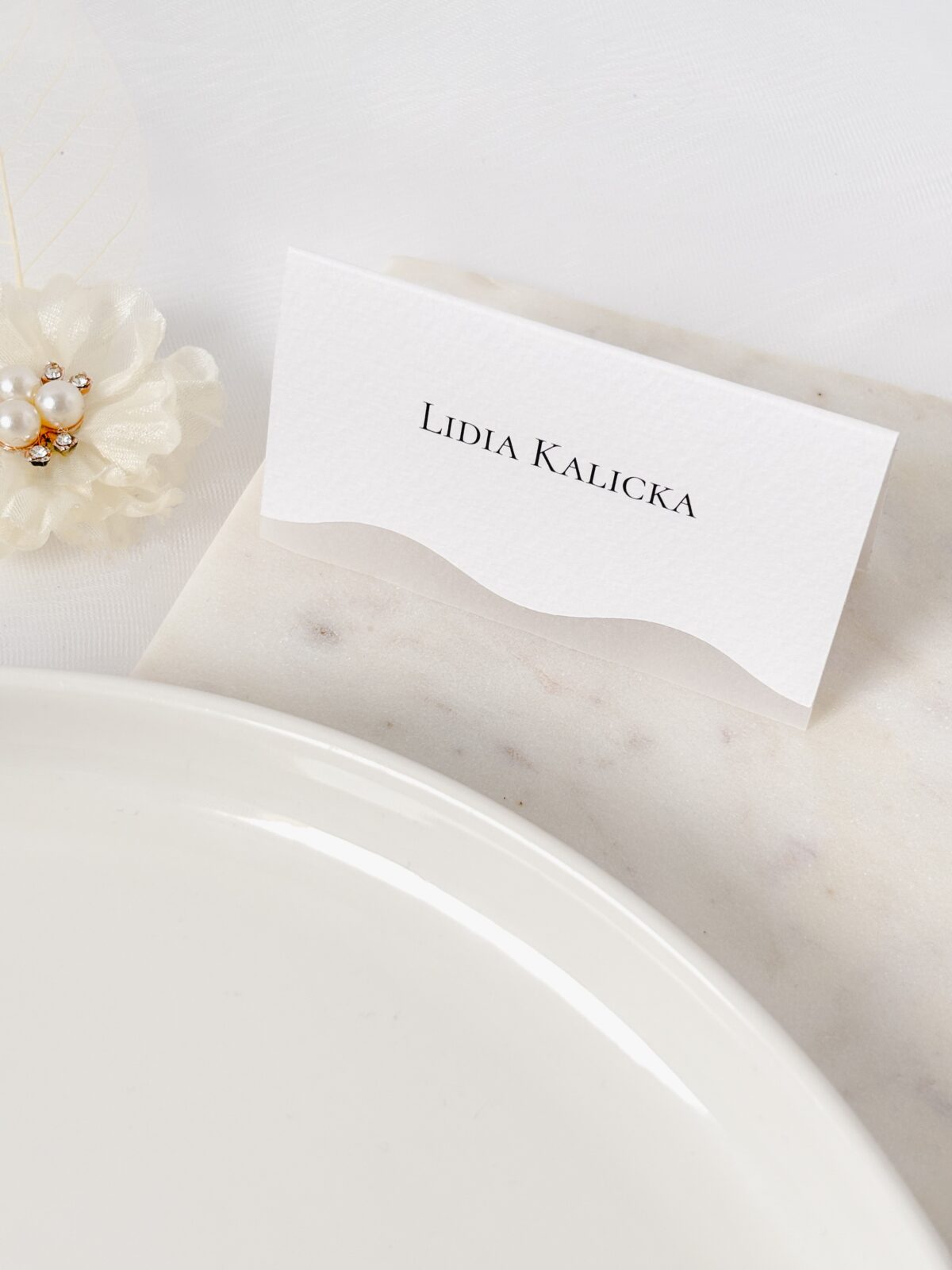 Nowoczesna winietka weselna stojąca