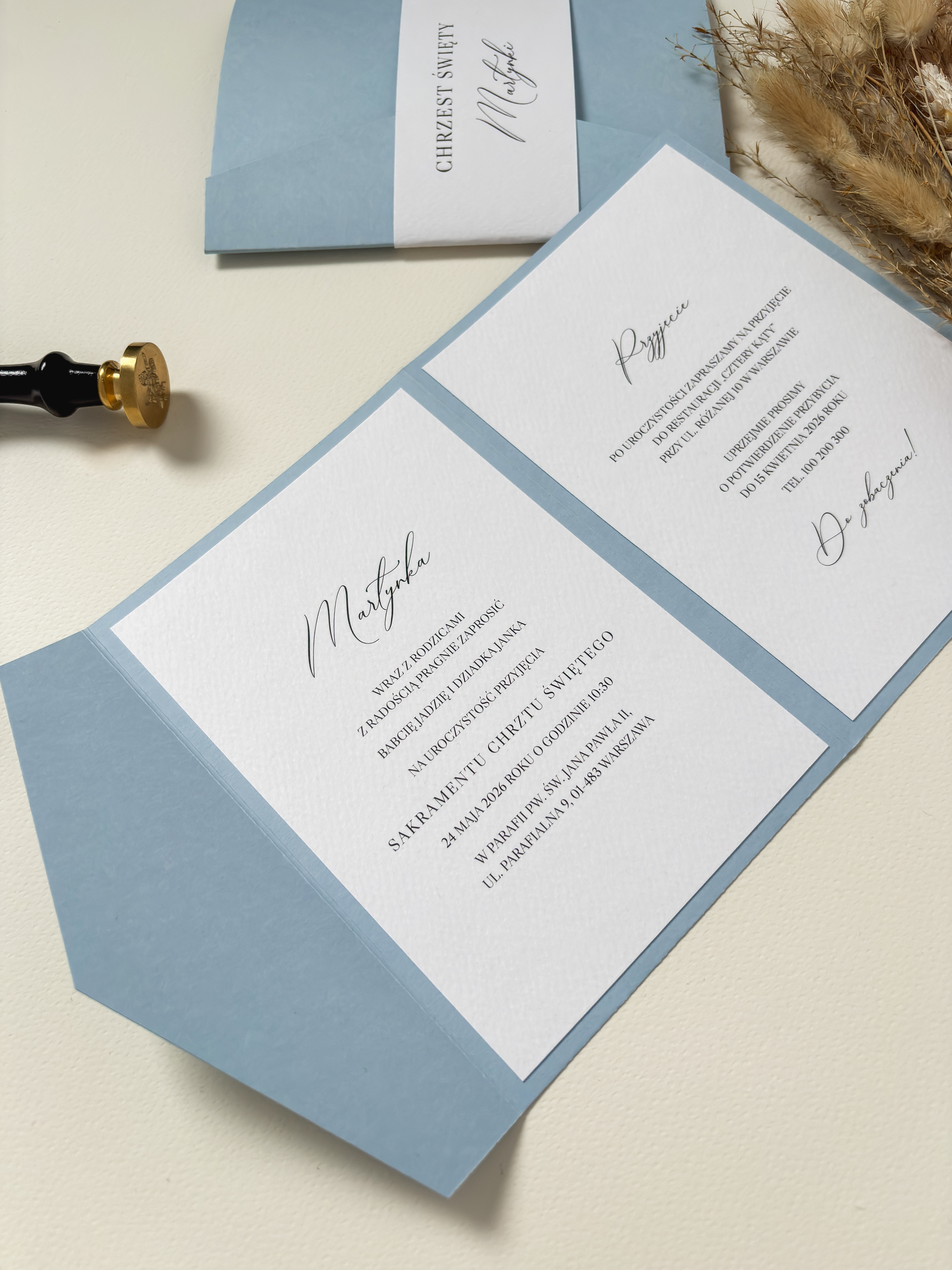 folderowe zaproszenie na chrzest niebieskie
