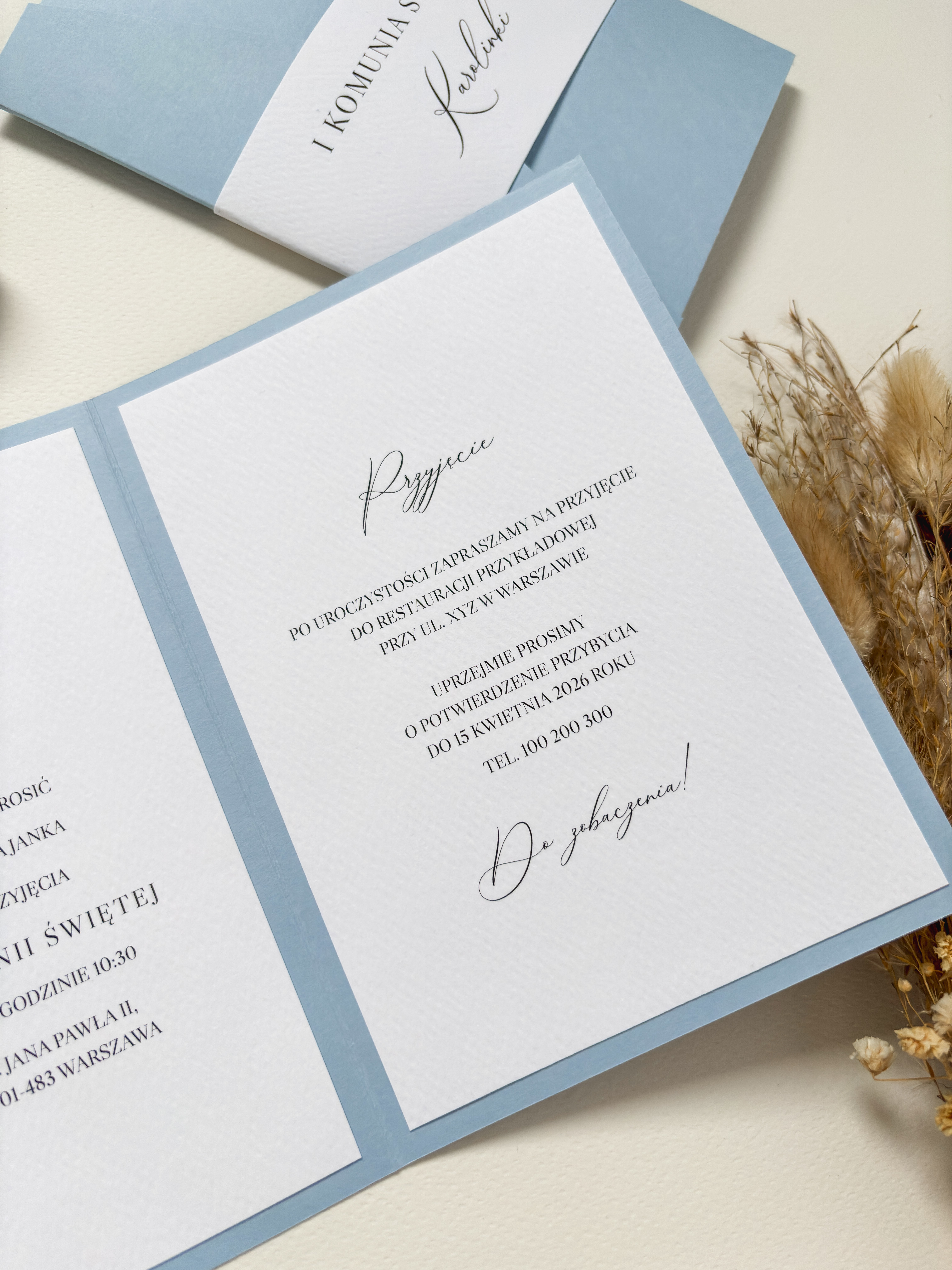 folderowe zaproszenie na komunię błękitne