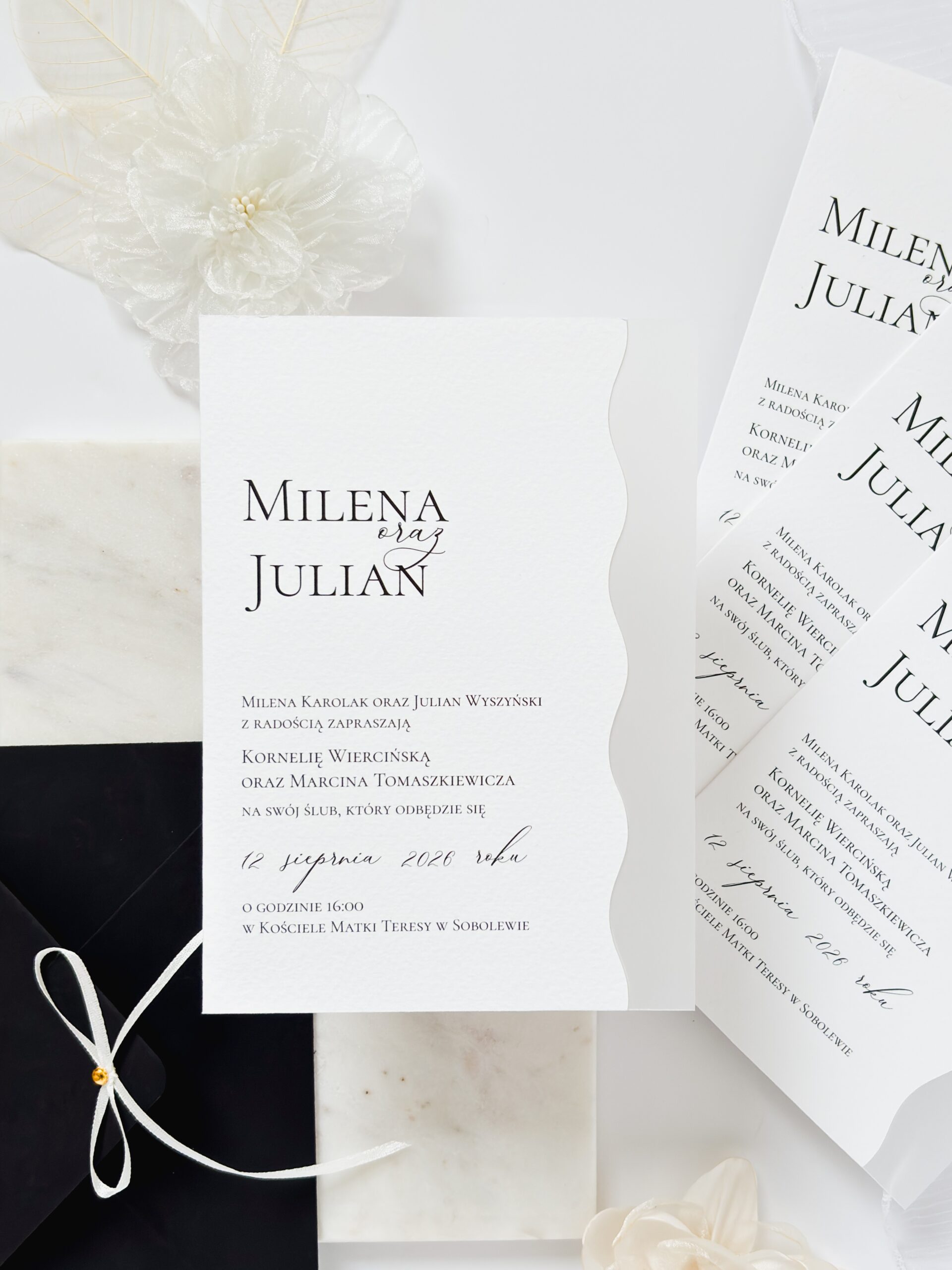 nowoczesne zaproszenie ślubne w kształcie fali