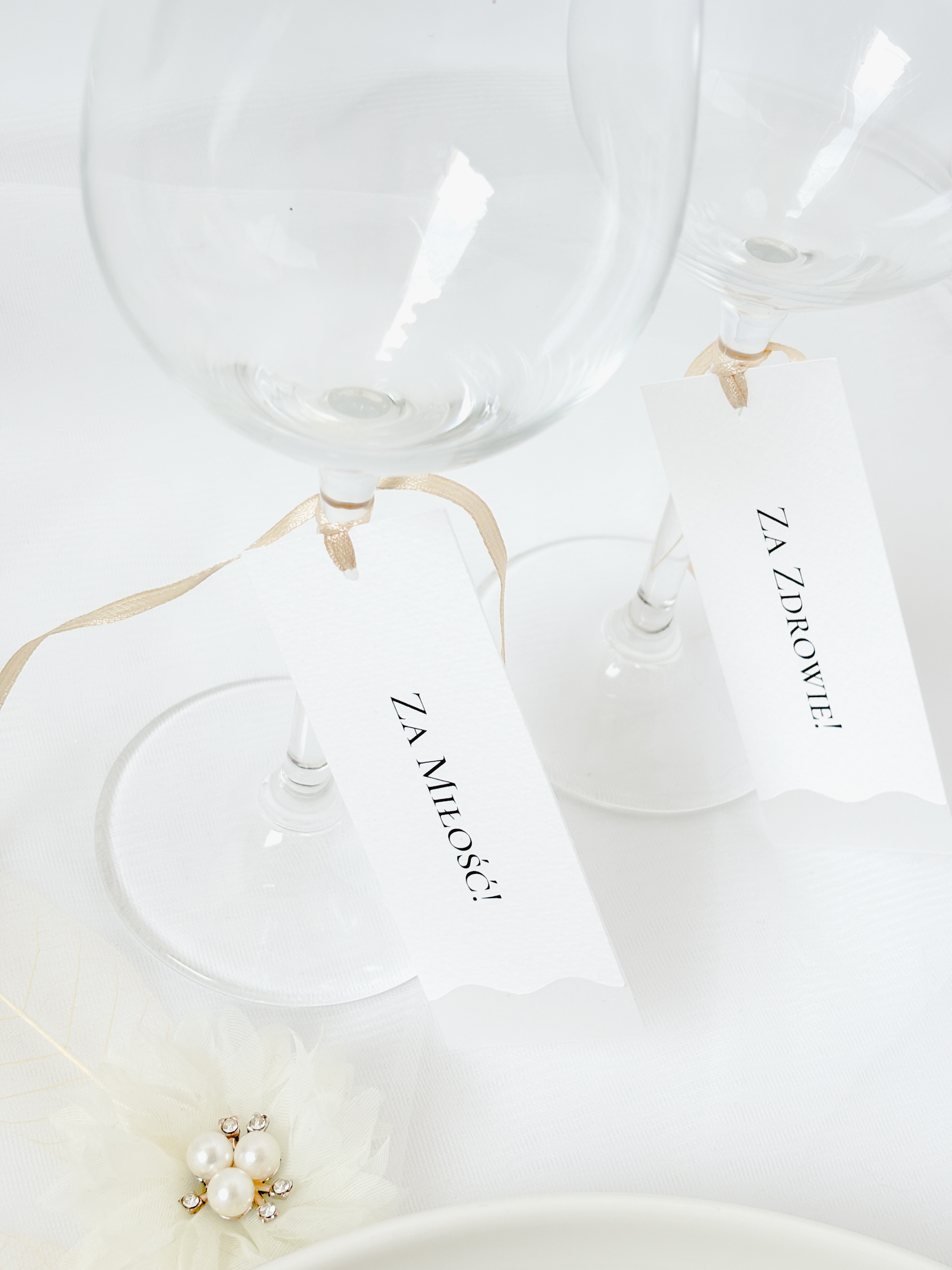 Zawieszki weselne na alkohol weselny minimalistyczne