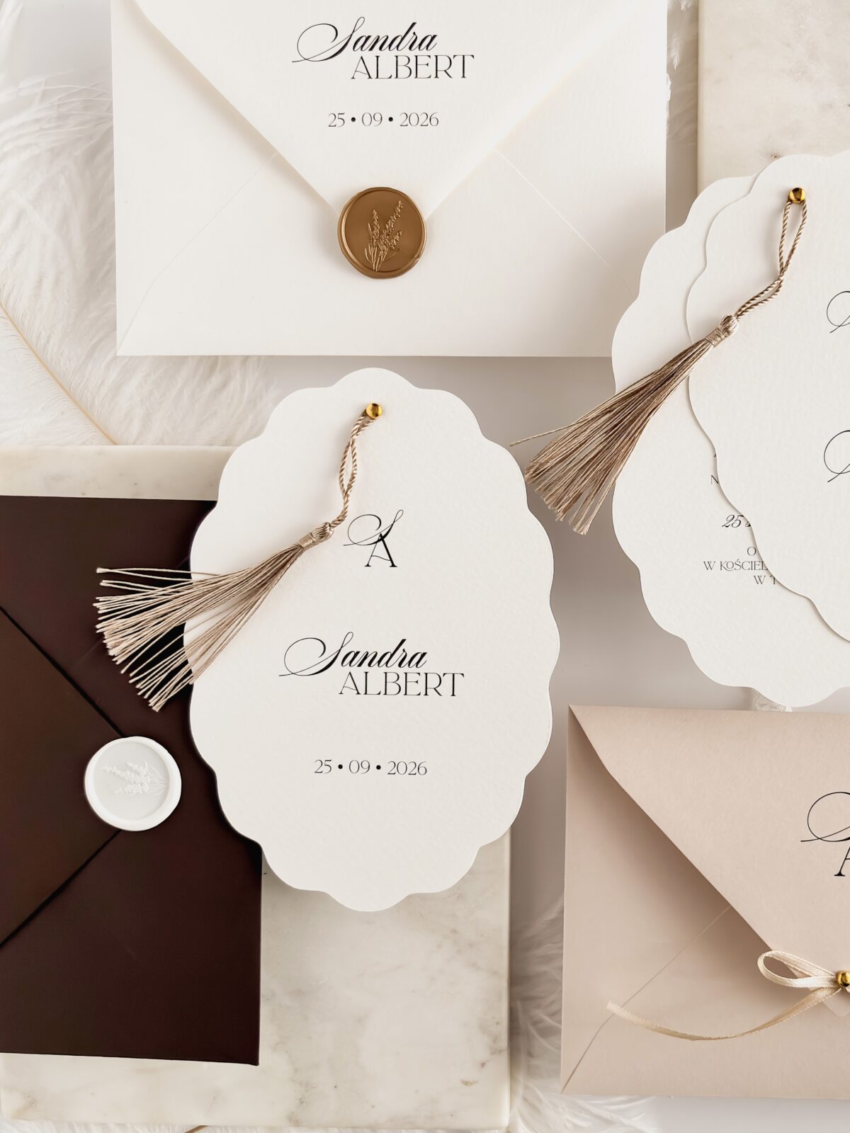 Zaproszenie ślubne z ozdobnym chwostem