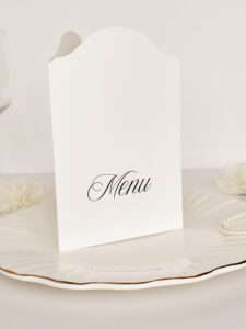 eleganckie menu stojące na przyjęcie weselne