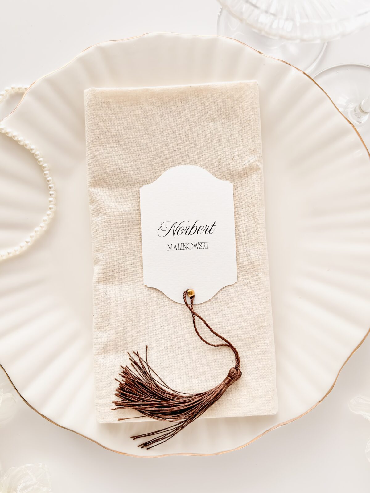 winietka ślubna z chwostem