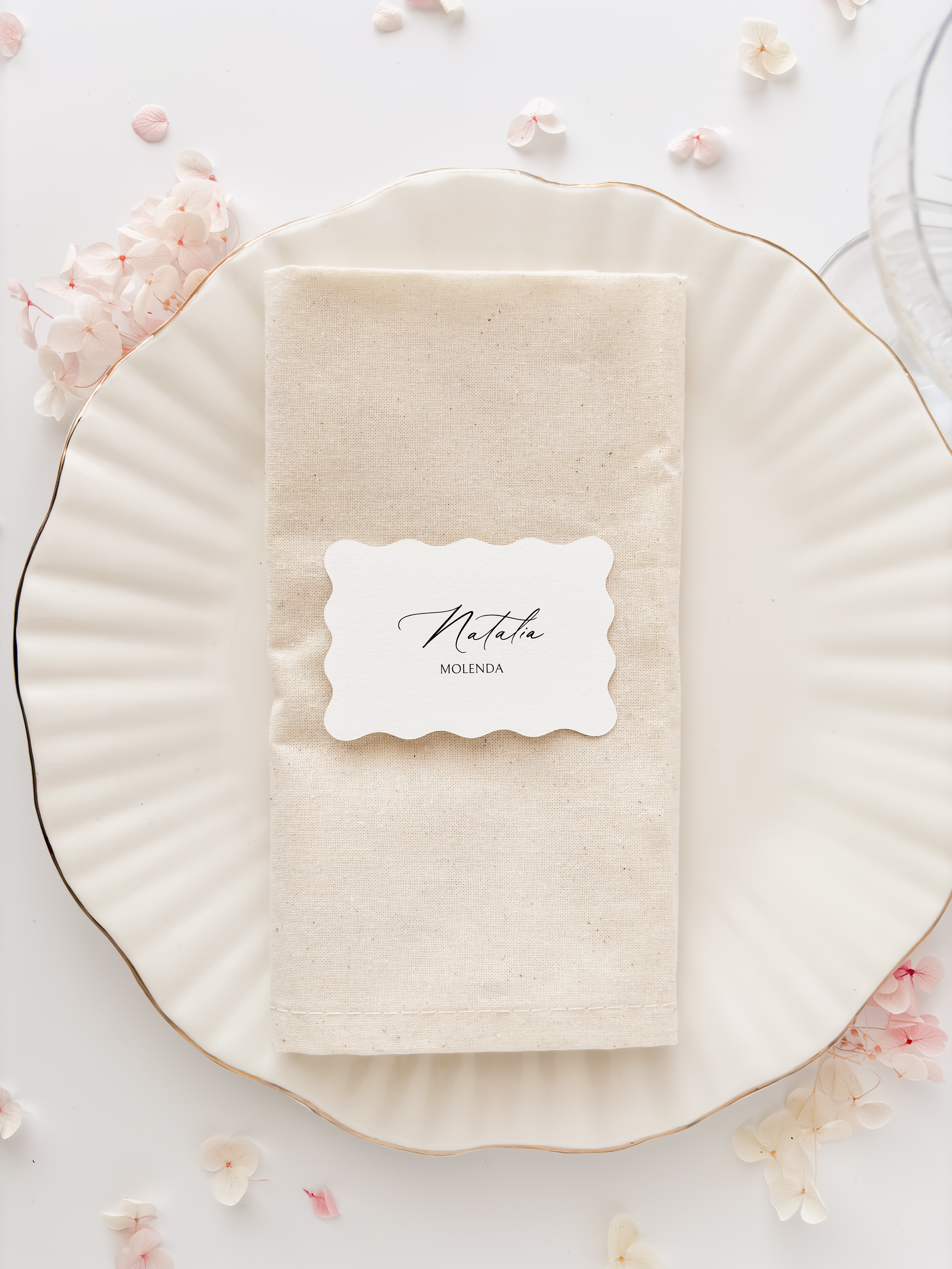 Winietka w falowanym kształcie