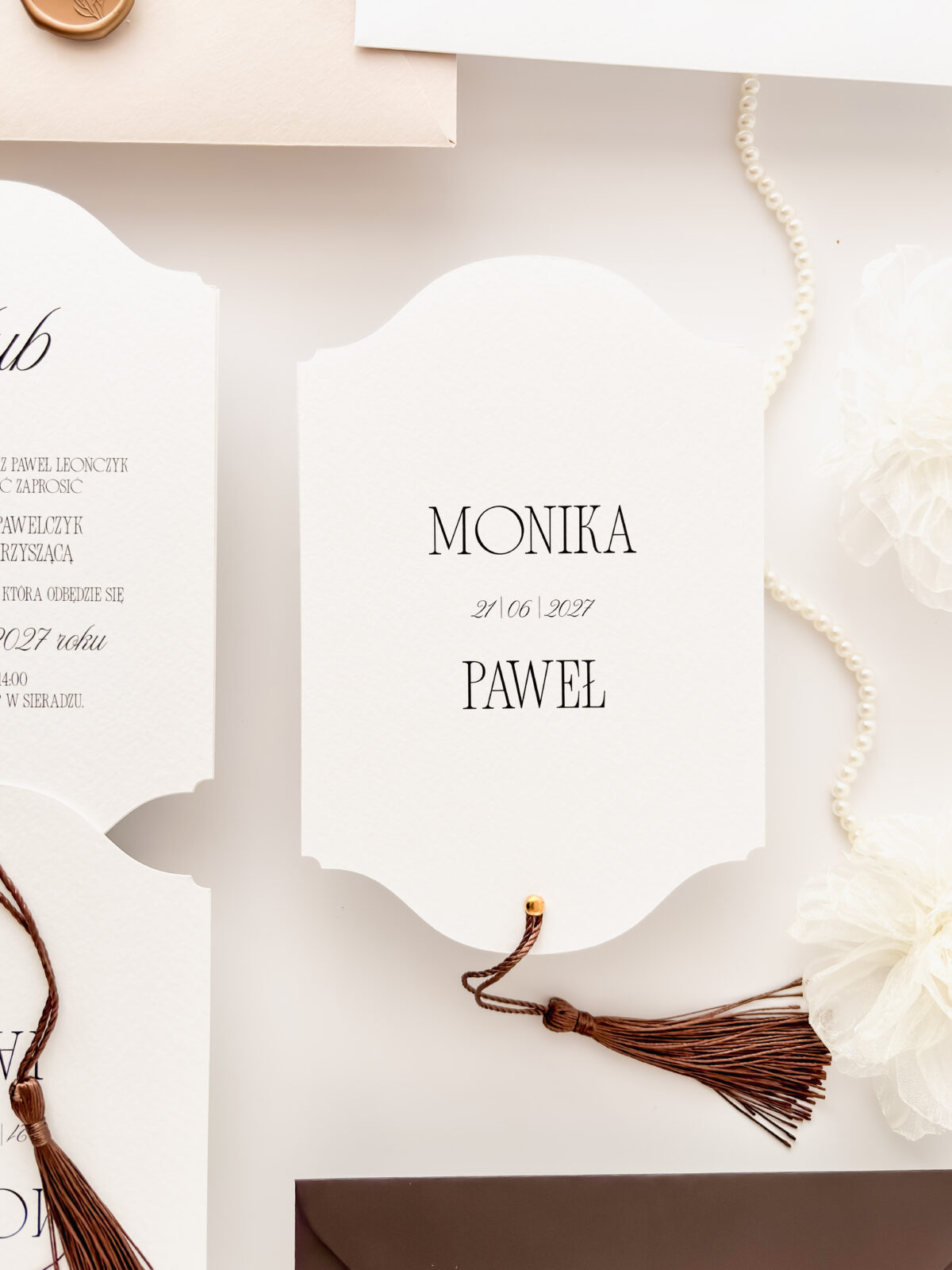 eleganckie zaproszenie ślubne z chwostem