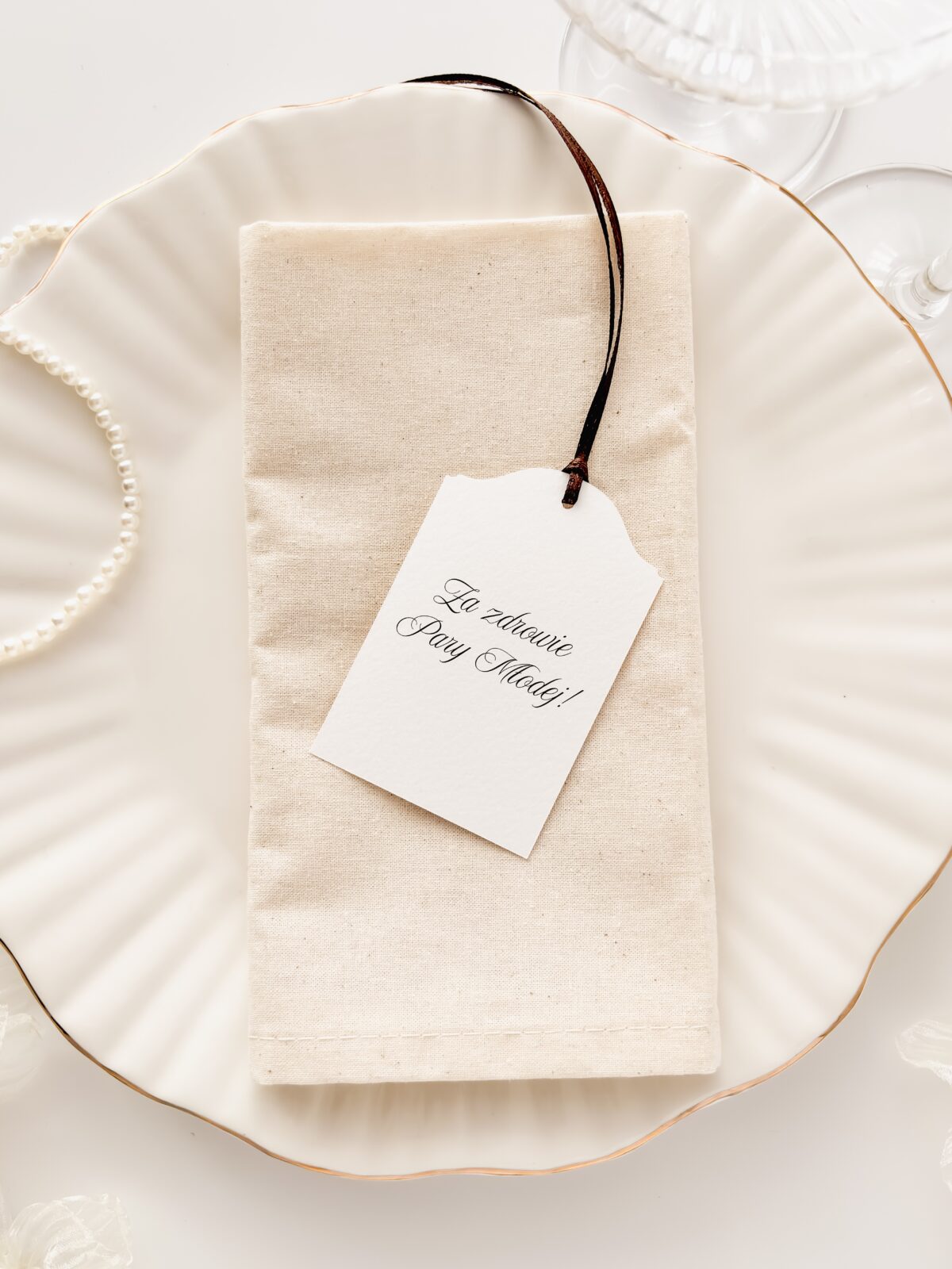 Zawieszka na alkohol weselny