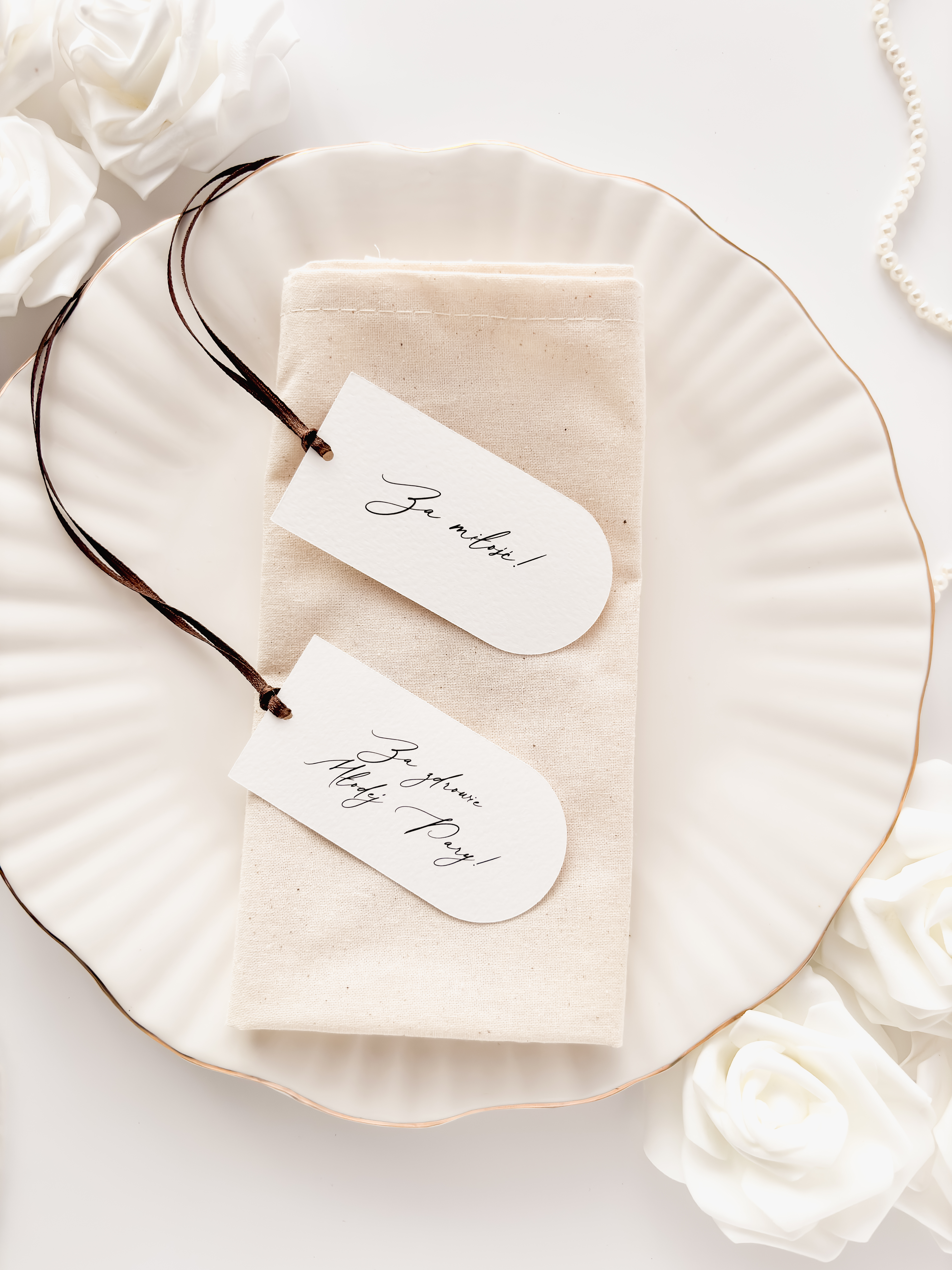 zawieszki na alkohol weselny