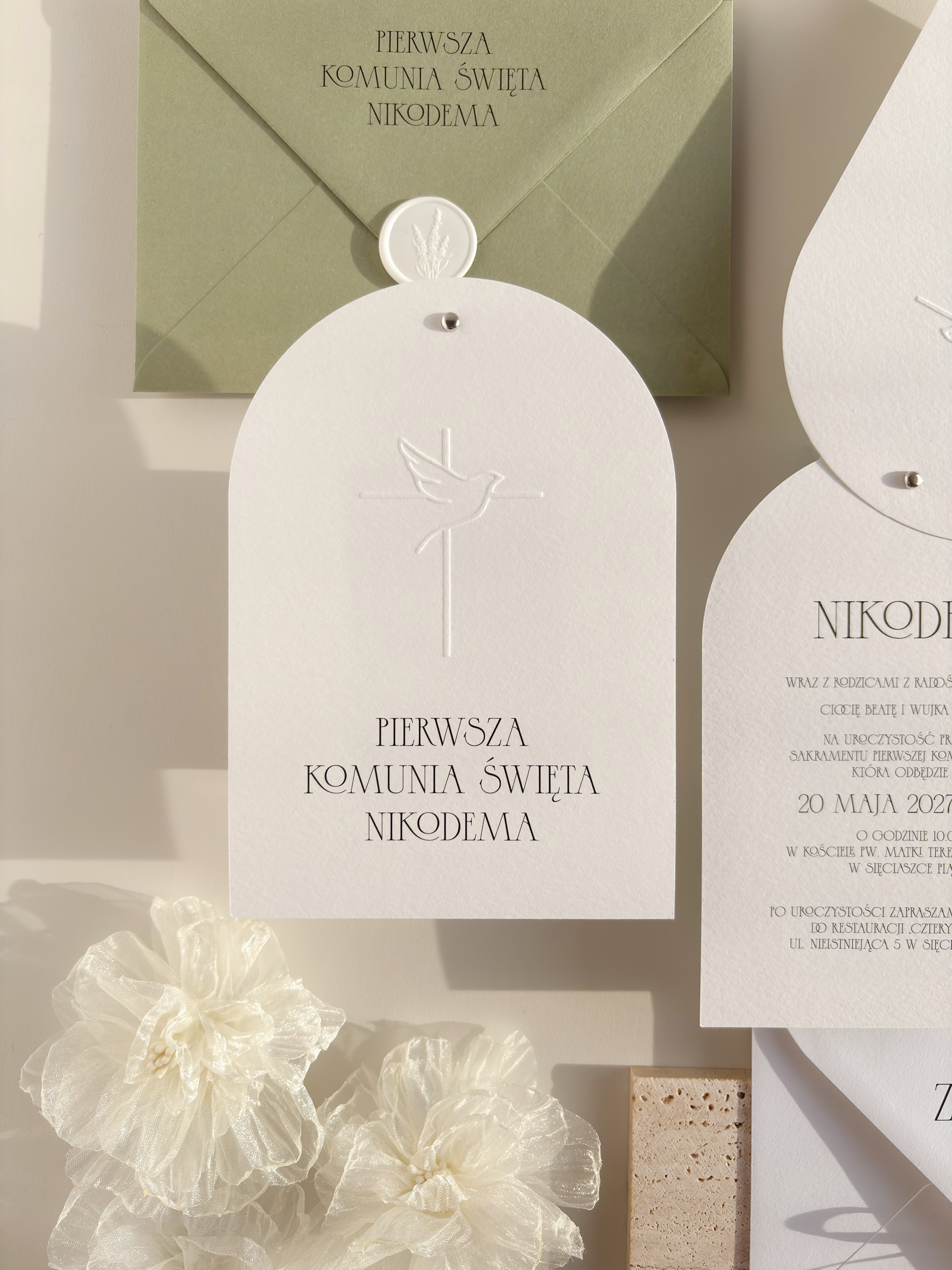 Proste zaproszenie na chrzest lub komunię
